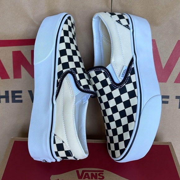 Vans WMNS Classic Slip-On Stackf Checkerboard Black/Classi
VN0A7Q5RTYQ
Platforms - Picture 11 of 16